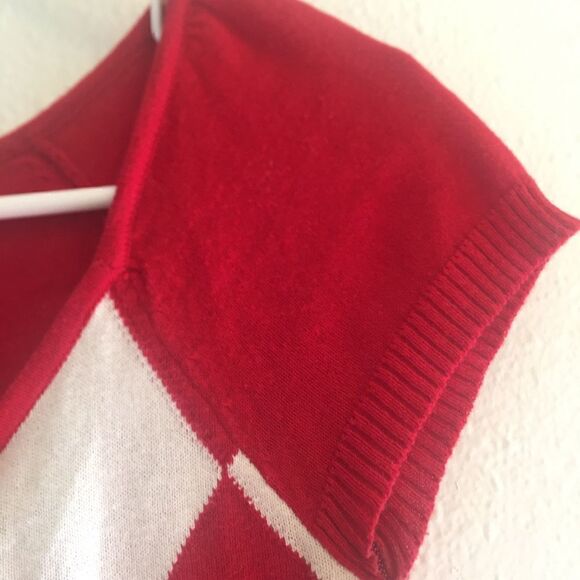 Vintage 90s Forever 21 Cherry Red/White Argyle V-Neck Top - Picture 6 of 7